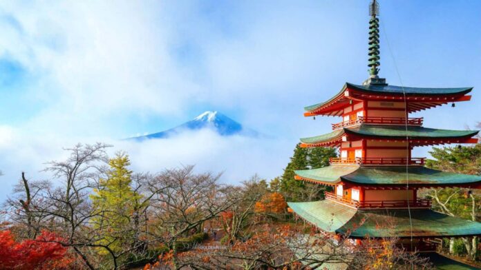 เจดีย์ชูเรโตะ Chureito Pagoda กับวิวภูเขาไฟฟูจิ ที่ Arakurayama Sengen Park ญี่ปุ่น