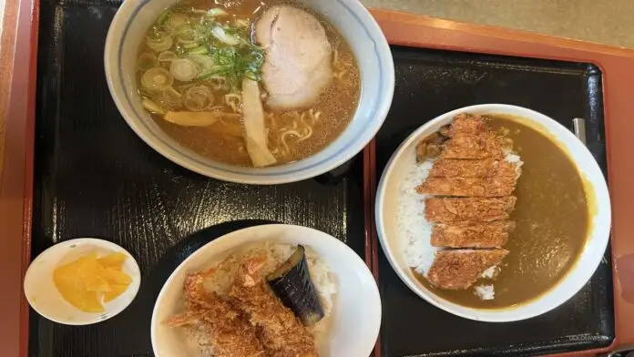 อาหารจานใหญ่ Family Restaurant Daimaru เมือง Biei ฮอกไกโด