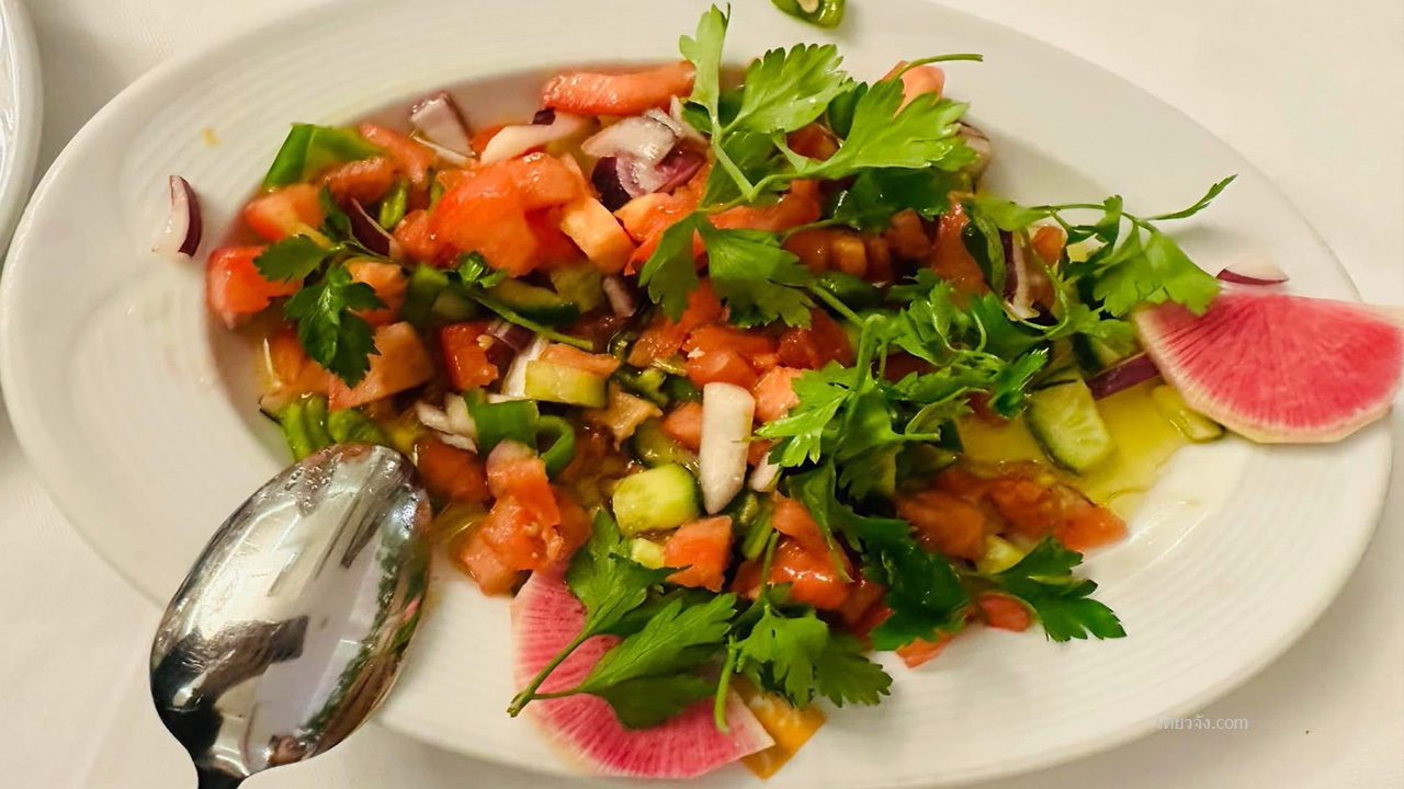 รีวิวร้านอาหารตุรกี อิสตันบูล สลัด Gavurdağı Salatası ร้าน Köz Kanat